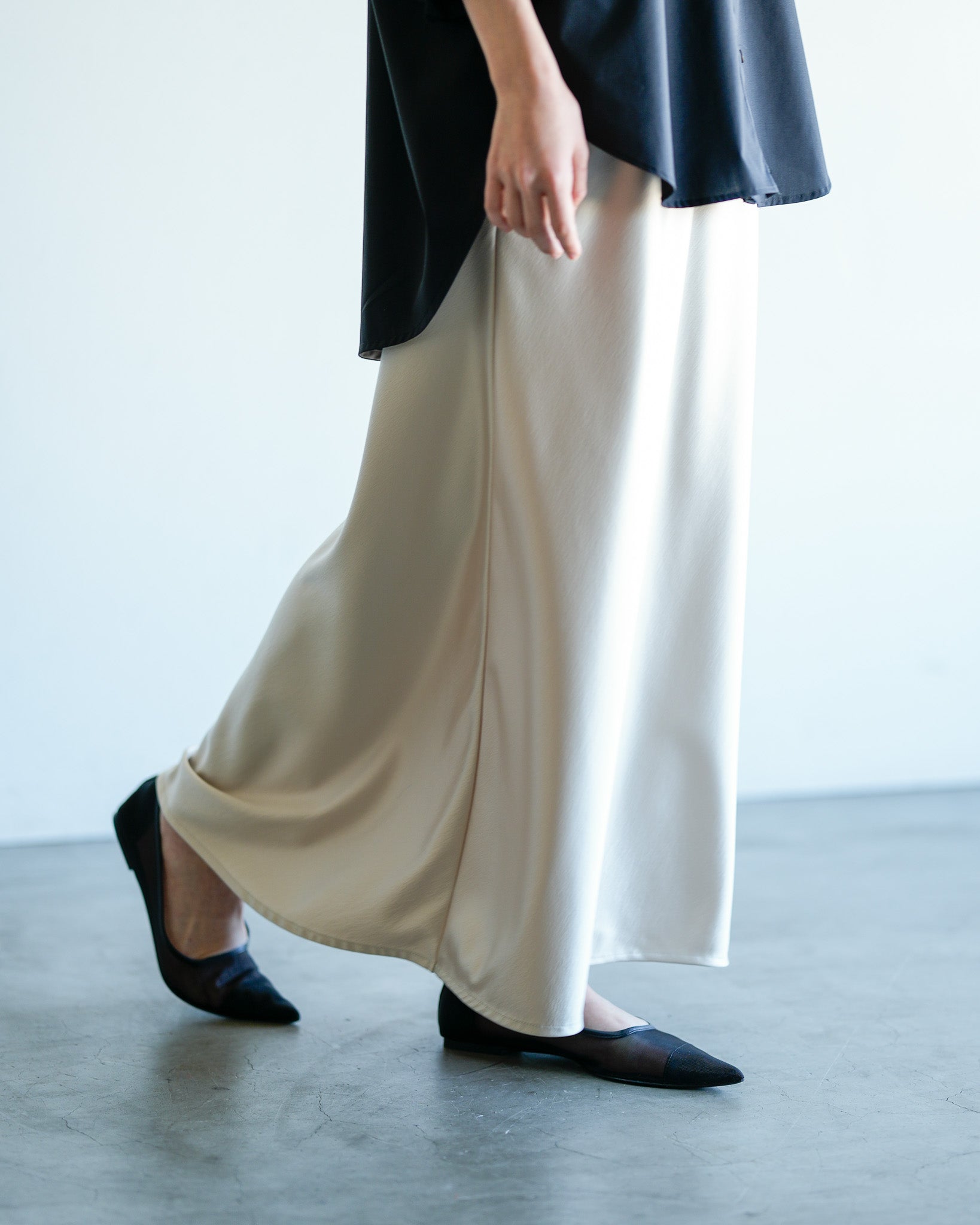 SALE除外品】サテンナロースカート – Lallia Mù