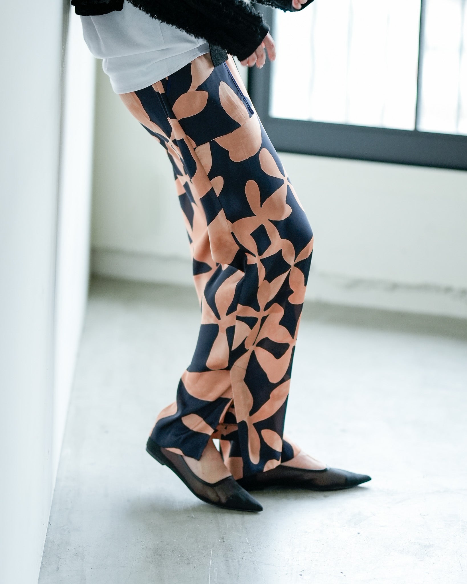 サテンプリントパンツ – Lallia Mù