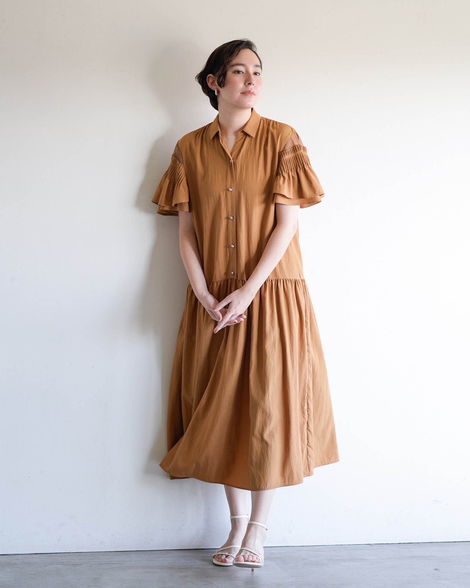 ONLY COLOR]ピンタックフレアスリーブワンピース – Lallia Mù