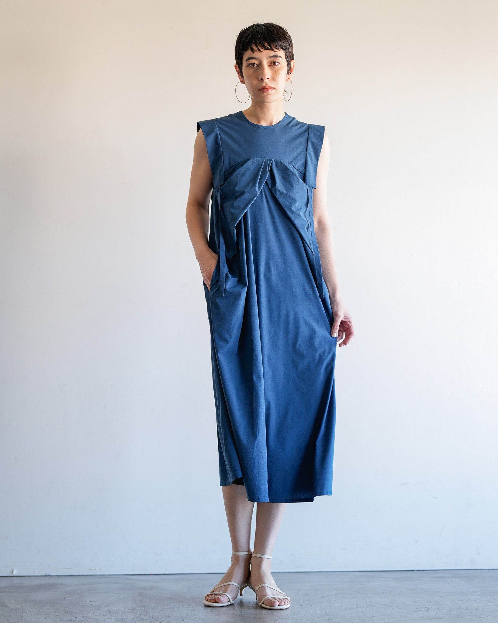 アシンメトリードレープドレス – Lallia Mù