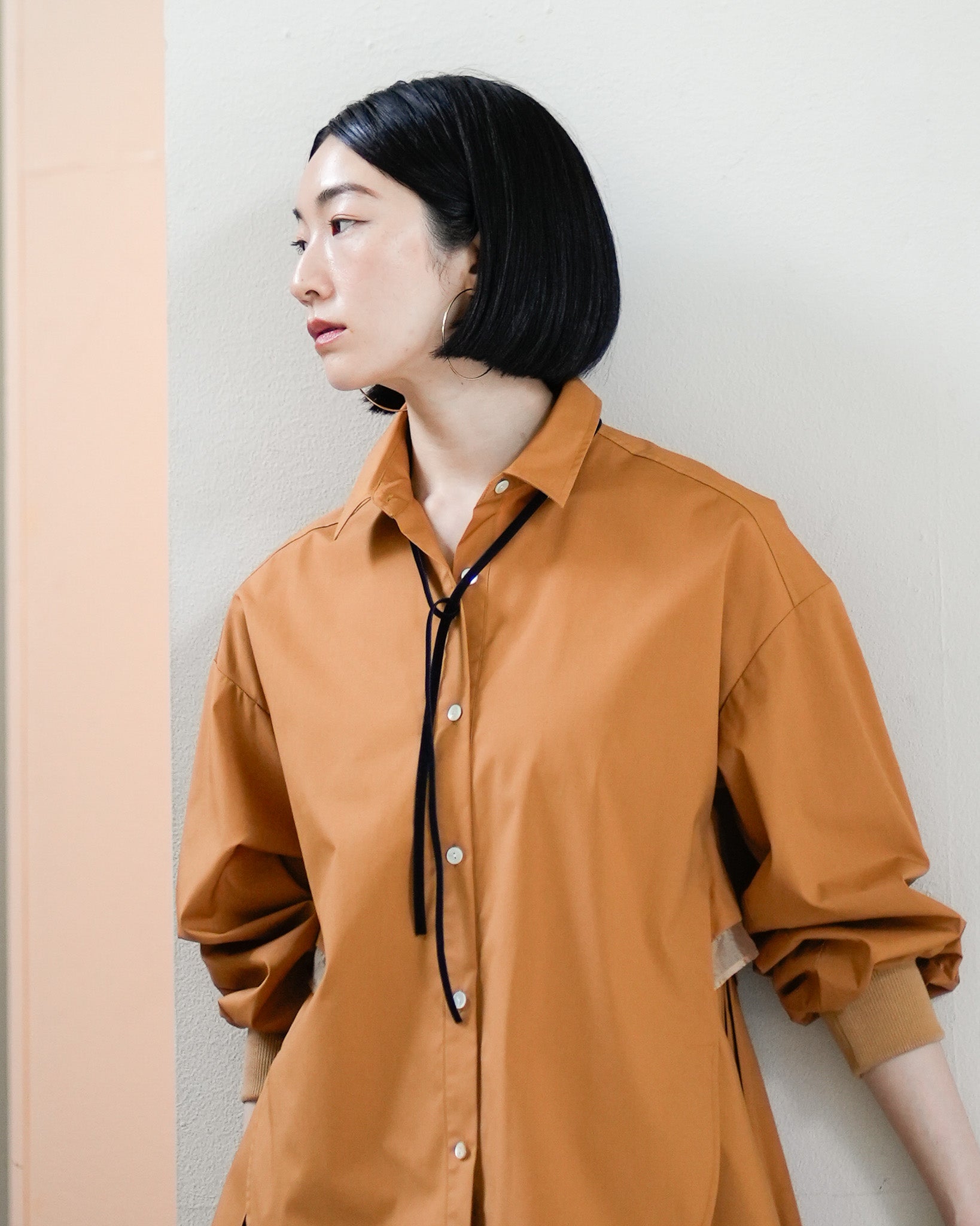 9/25発売]バックプリーツシャツ – Lallia Mù