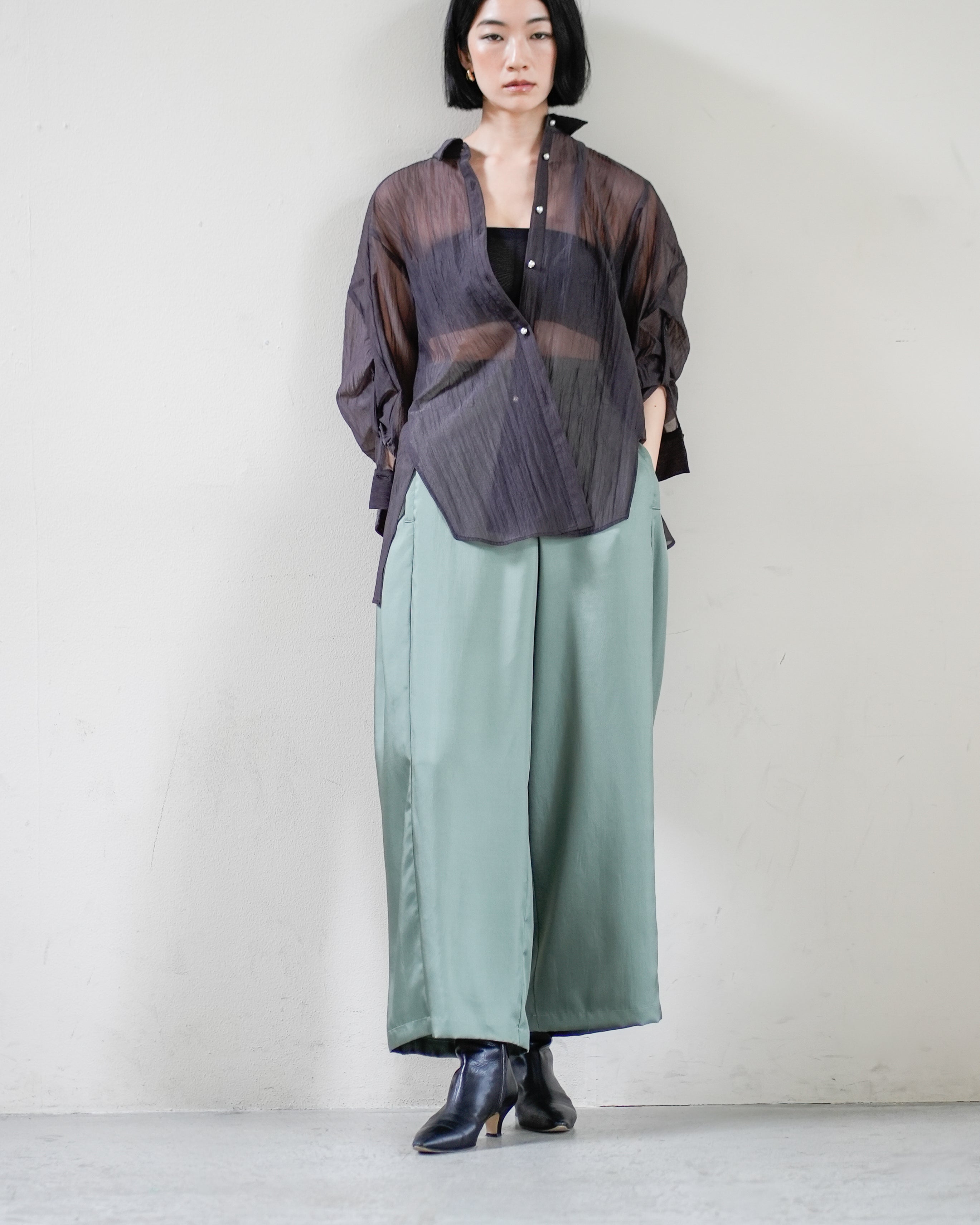 日本橋先行】サイドタックサテンワイドパンツ – Lallia Mù